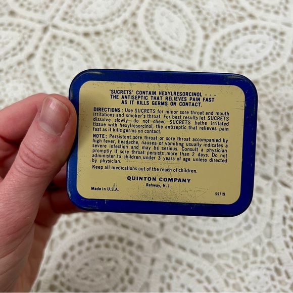 ⚠️ vintage Sucrets tin - Picture 10 of 11